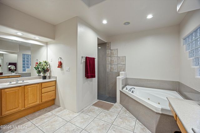 10395 E Snyder Creek Place, Tucson, AZ 85749