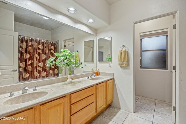 10395 E Snyder Creek Place, Tucson, AZ 85749