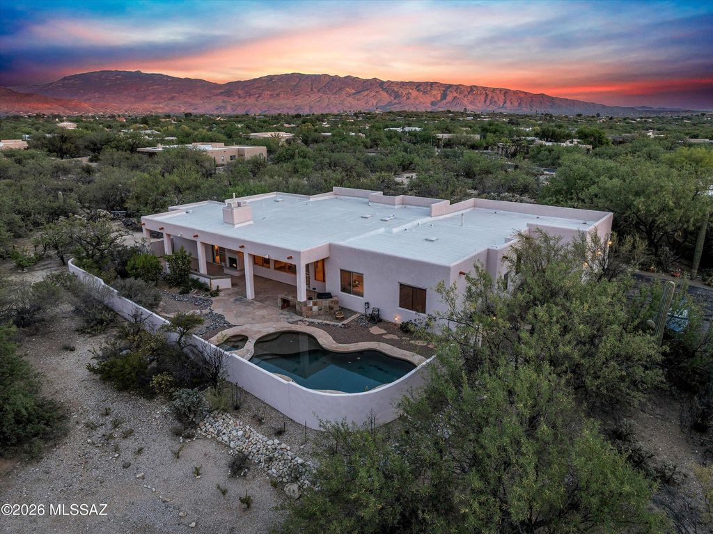 10395 E Snyder Creek Place, Tucson, AZ 85749