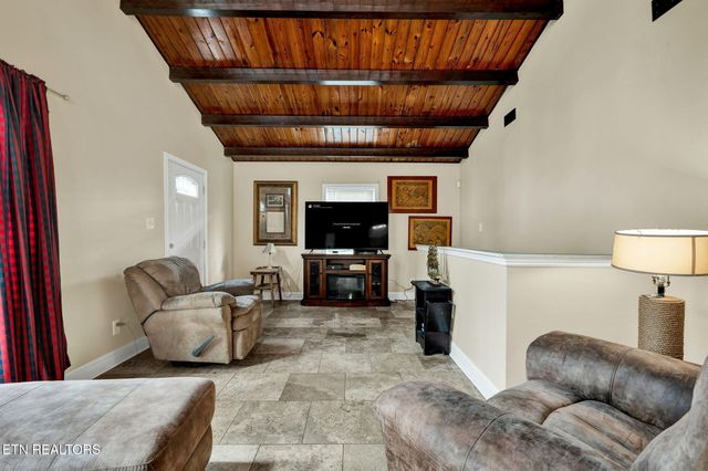 374 NW Marina Hills Circle, Charleston, TN 37310