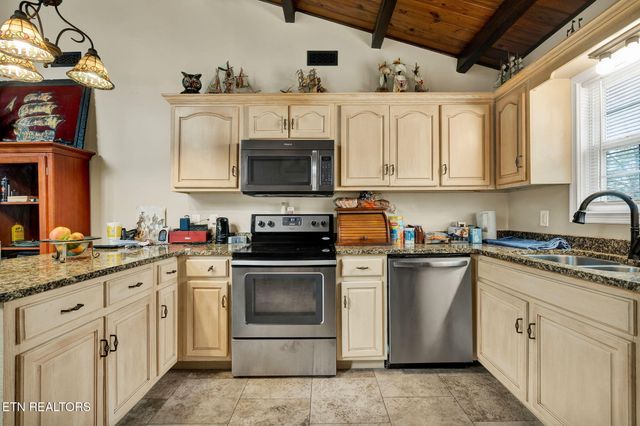 374 NW Marina Hills Circle, Charleston, TN 37310