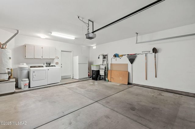 580 W Crenshaw Lane, Green Valley, AZ 85614