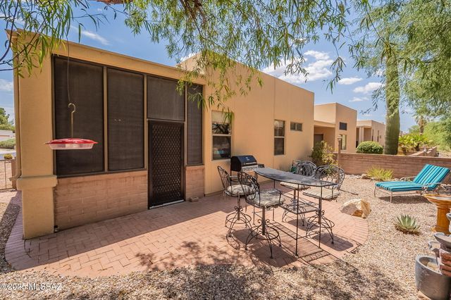 580 W Crenshaw Lane, Green Valley, AZ 85614