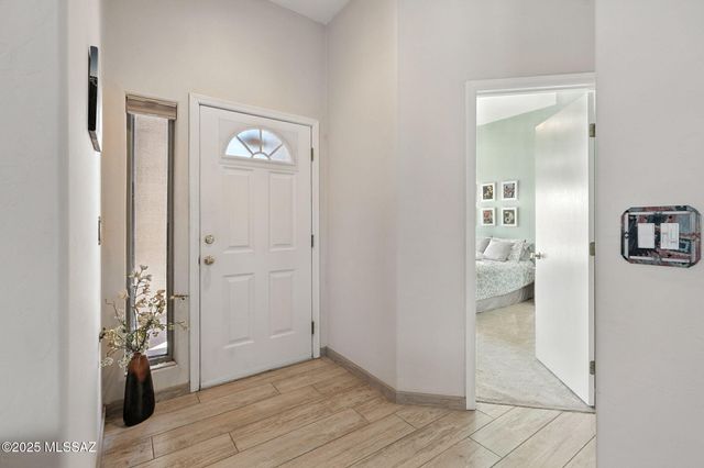 580 W Crenshaw Lane, Green Valley, AZ 85614