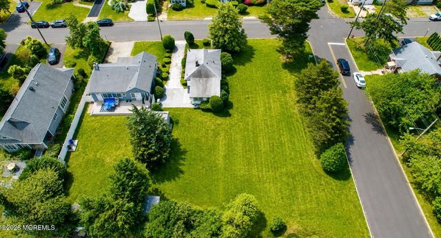 574 Central Avenue, Spring Lake Heights, NJ 07762