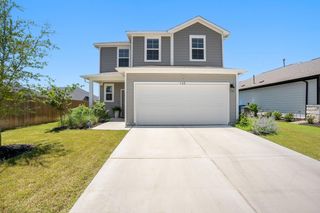 148 Hidalgo LN, Elgin, TX 78621