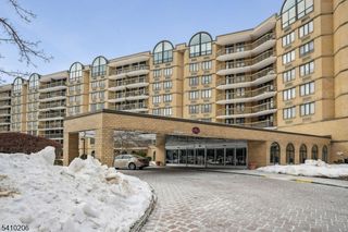 10 Smith Manor Blvd 107, West Orange Twp., NJ 07052