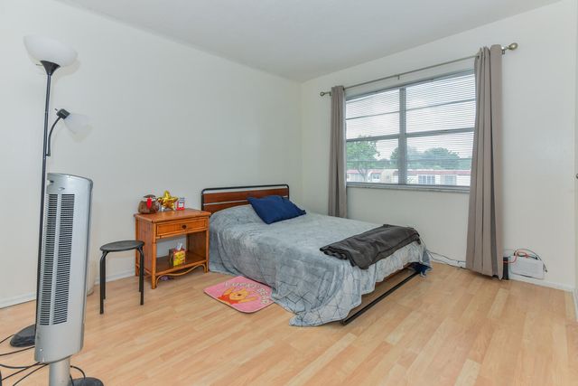 477 Lake Dora Drive, West Palm Beach, FL 33411