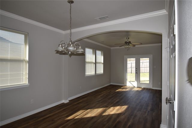 1110 Story Book Lane, Weatherford, TX 76086