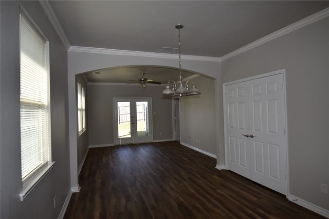 1110 Story Book Lane, Weatherford, TX 76086