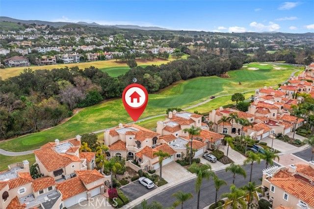 40 Via Barcaza, Laguna Hills, CA 92679