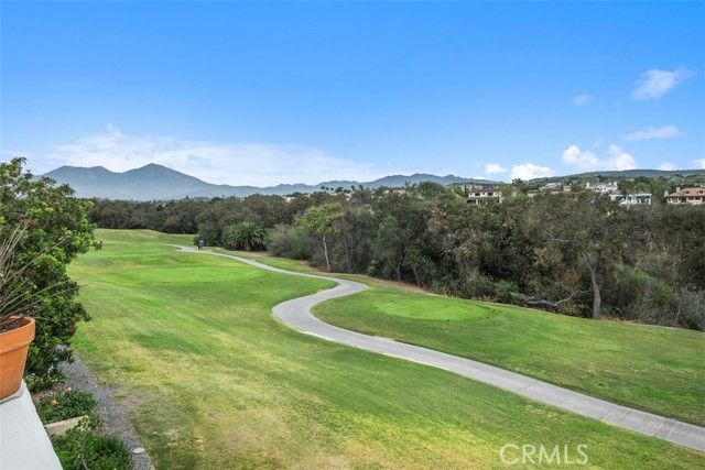 40 Via Barcaza, Laguna Hills, CA 92679