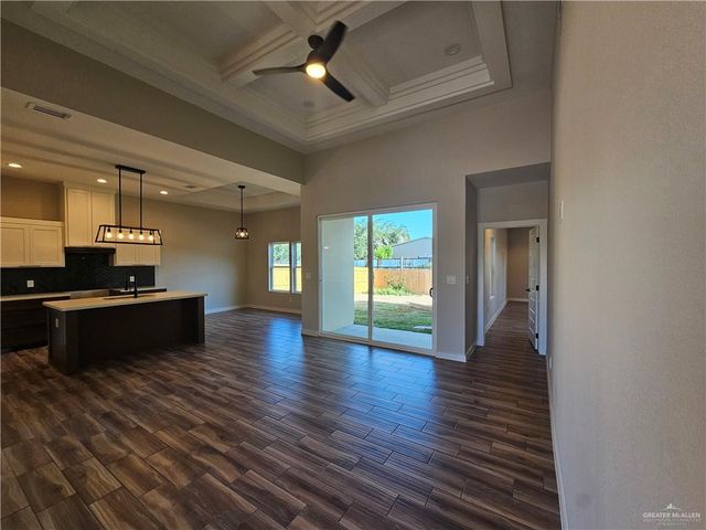 2006 W Olympia Avenue, Mission, TX 78573