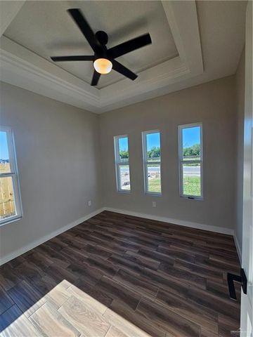 2006 W Olympia Avenue, Mission, TX 78573