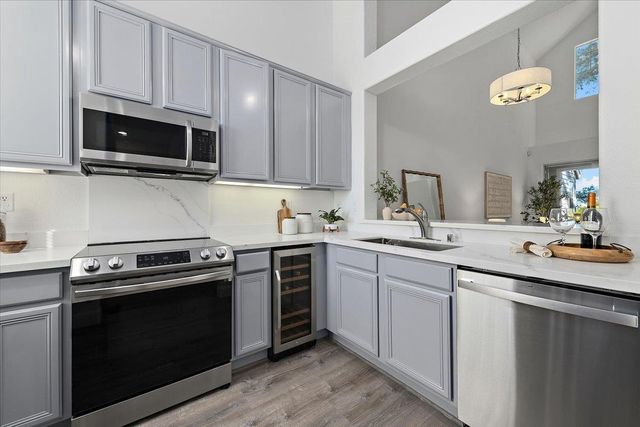 903 Sunrose Terrace 310, Sunnyvale, CA 94086