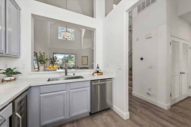 903 Sunrose Terrace 310, Sunnyvale, CA 94086