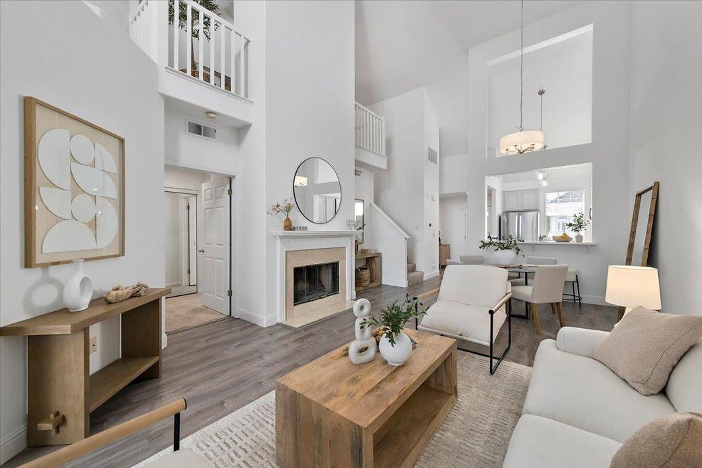 903 Sunrose Terrace 310, Sunnyvale, CA 94086