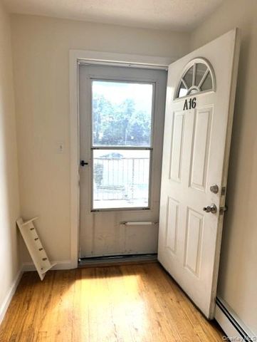 365 Rt 111 A16, Smithtown, NY 11787