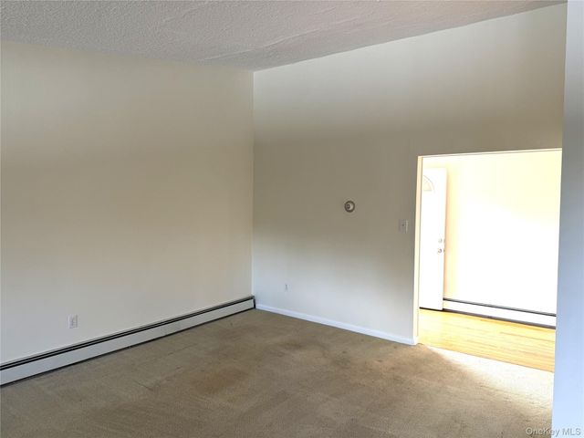 365 Rt 111 A16, Smithtown, NY 11787
