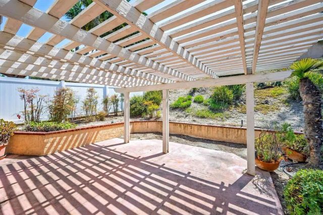 354 Benevente Drive, Oceanside, CA 92057