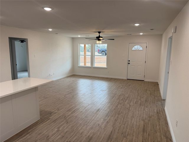 6016 Piper Anne Street, Azle, TX 76020