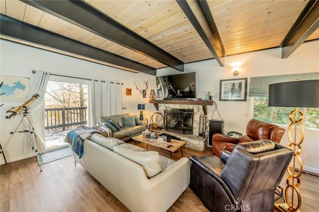 1181 Voltaire, Lake Arrowhead, CA 92352