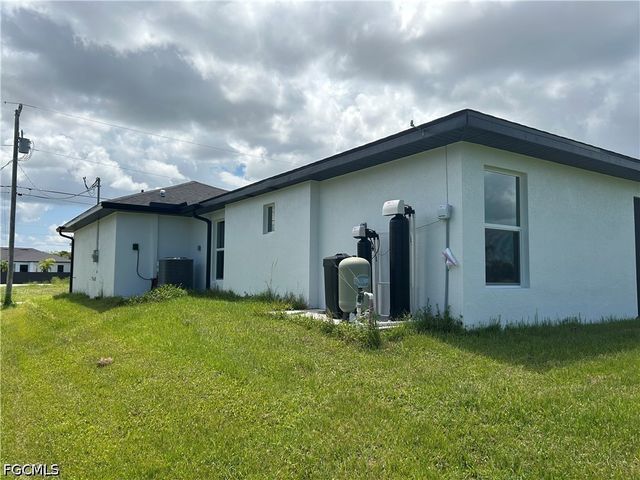 1534 NW 25th AVE, Cape Coral, FL 33993