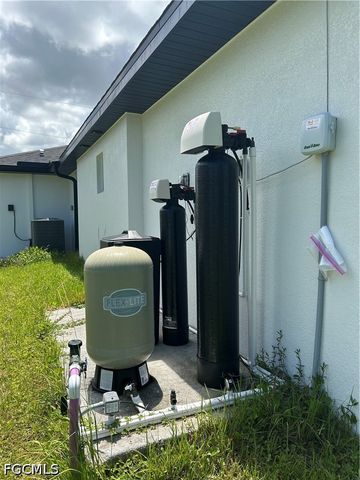 1534 NW 25th AVE, Cape Coral, FL 33993