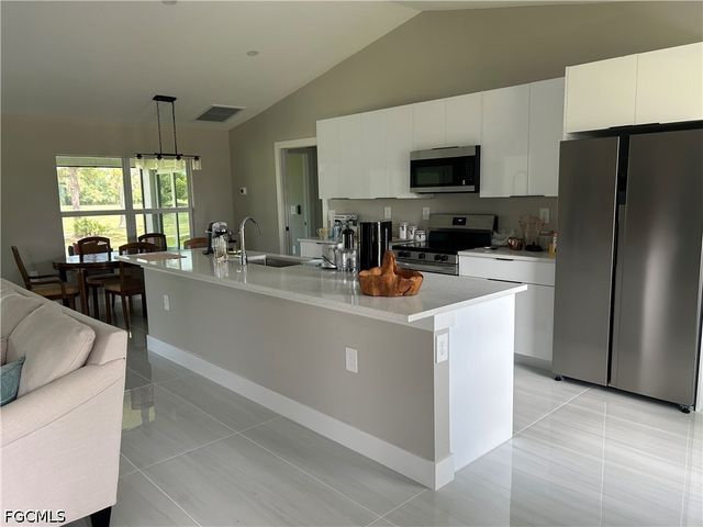 1534 NW 25th AVE, Cape Coral, FL 33993