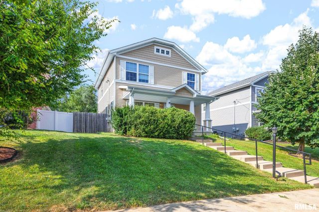 811 E BEHRENDS Avenue, Peoria, IL 61603