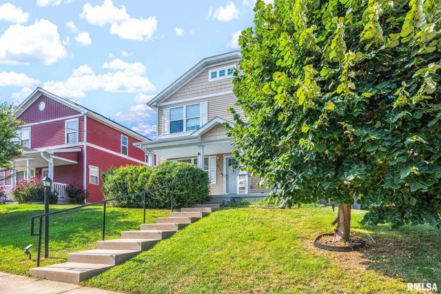 811 E BEHRENDS Avenue, Peoria, IL 61603