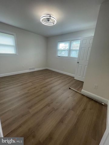 43 MIRY BROOK RD, Hamilton, NJ 08690