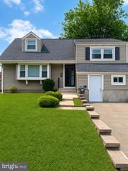 43 MIRY BROOK RD, Hamilton, NJ 08690