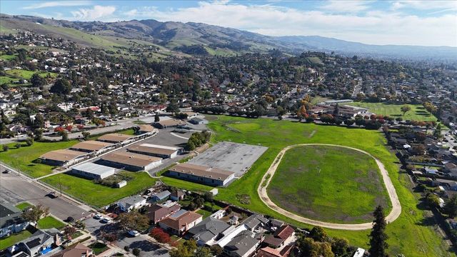 236 S Claremont Avenue, San Jose, CA 95127