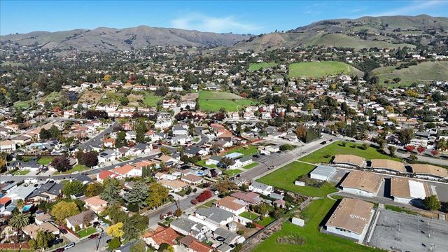 236 S Claremont Avenue, San Jose, CA 95127