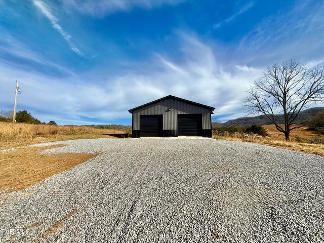 2114 Powell River Rd, Tazewell, TN 37879