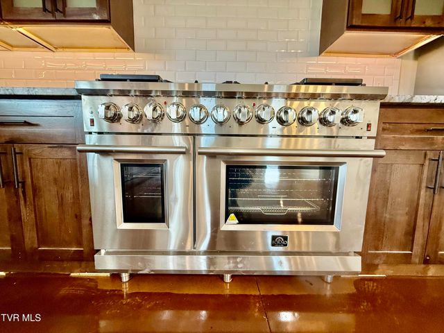 2114 Powell River Rd, Tazewell, TN 37879