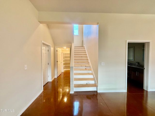 2114 Powell River Rd, Tazewell, TN 37879