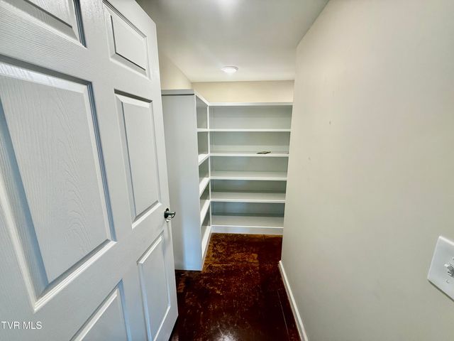 2114 Powell River Rd, Tazewell, TN 37879