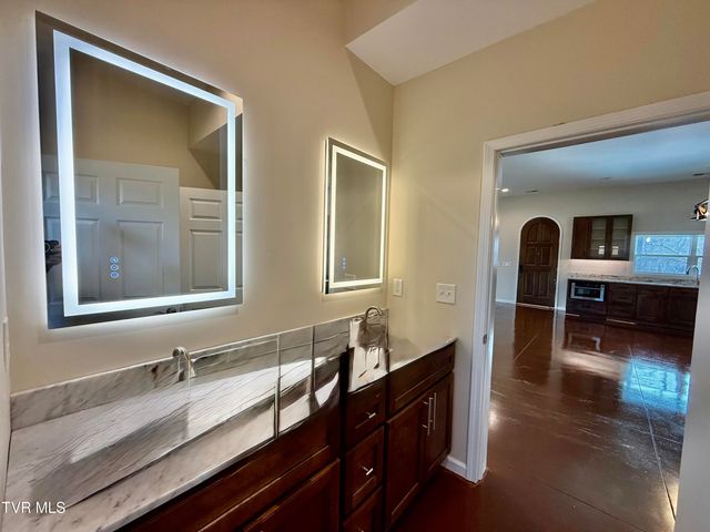 2114 Powell River Rd, Tazewell, TN 37879