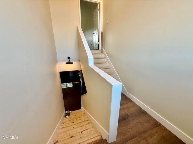 2114 Powell River Rd, Tazewell, TN 37879