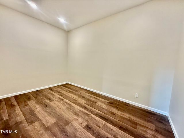 2114 Powell River Rd, Tazewell, TN 37879