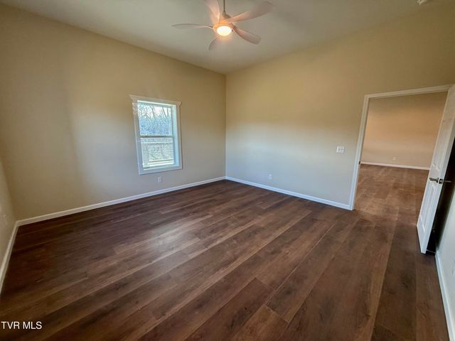 2114 Powell River Rd, Tazewell, TN 37879