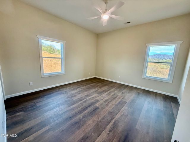 2114 Powell River Rd, Tazewell, TN 37879