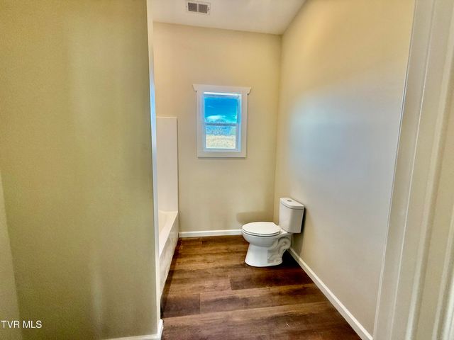 2114 Powell River Rd, Tazewell, TN 37879