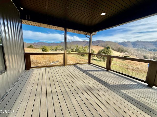 2114 Powell River Rd, Tazewell, TN 37879