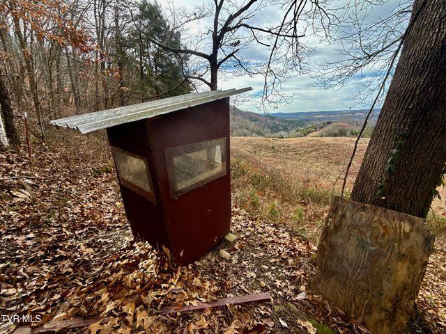 2114 Powell River Rd, Tazewell, TN 37879