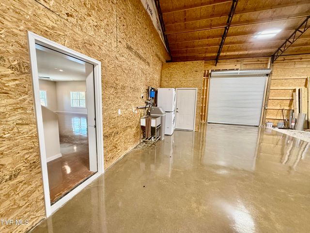 2114 Powell River Rd, Tazewell, TN 37879