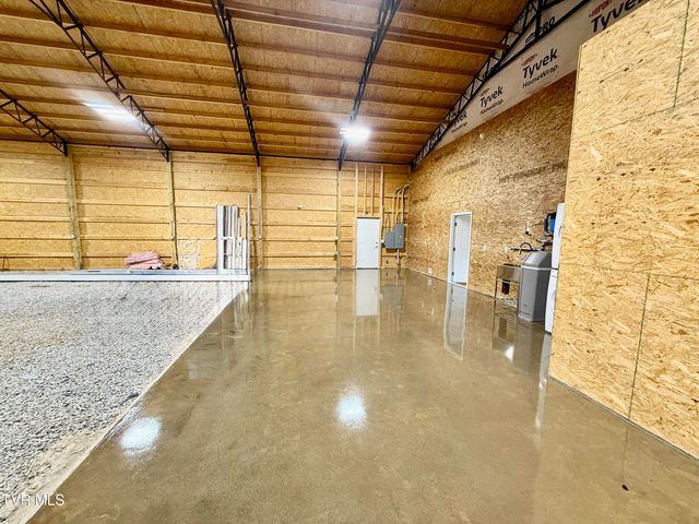 2114 Powell River Rd, Tazewell, TN 37879