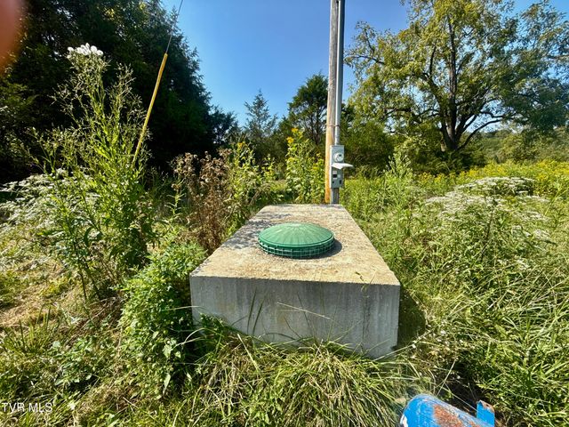 2114 Powell River Rd, Tazewell, TN 37879